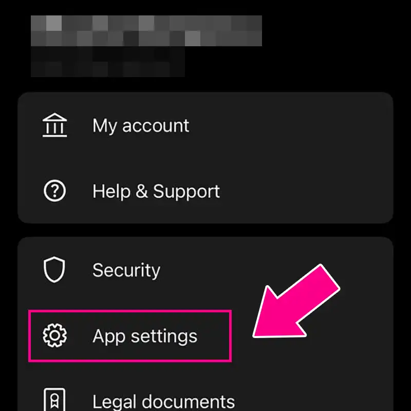 アプリをダウンロードし、ログイン後の画面で「App settings」をタップします。